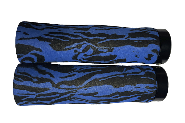 Ручка руля 130 мм (пара), мягкая, с черным алюм. наконечн...