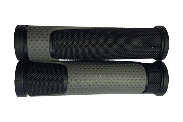 Ручка руля 130 мм (пара), черная, с серой вставкой